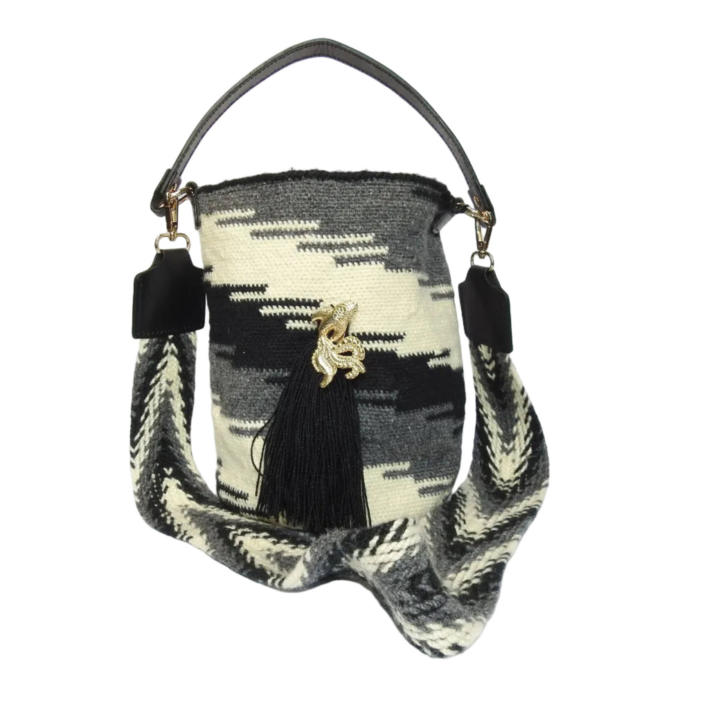 Canyon Lines - Sierra Heritage Tierra - handwoven mochila bag
